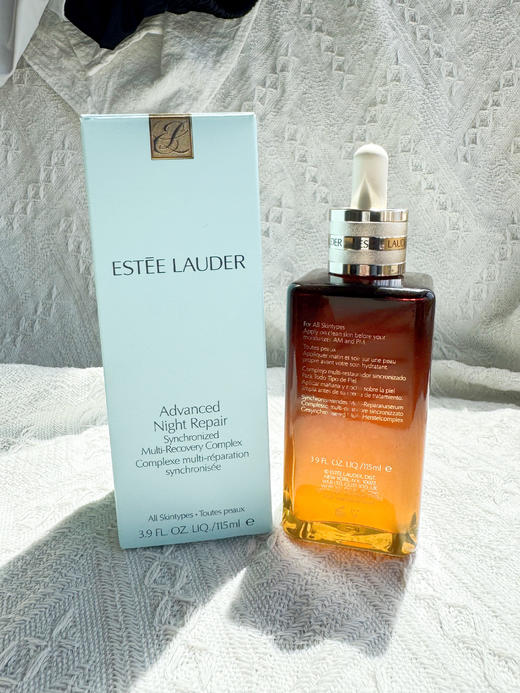 临期清仓【雅诗兰黛小棕瓶精华115ml】小棕瓶空瓶记+25+熬夜肌的年度救命精华 改善毛孔』细腻平滑、紧致透亮 根源深修熬夜脸，调节肌肤细胞昼夜节律，逾夜年轻新生 商品图6