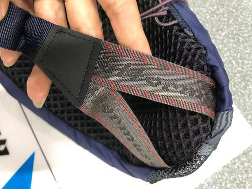 原单正品攀山鼠户外运动休闲腰包5L神锅斜挎包～

颜色：绿色，藏青，黑色

原价720 商品图4