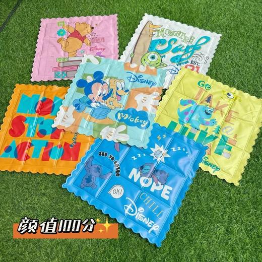 19.9秒杀2个迪士尼萌趣卡通冰垫送随机冰垫一个透气坐垫降温神器清爽透气四季通用基地直邮 商品图2