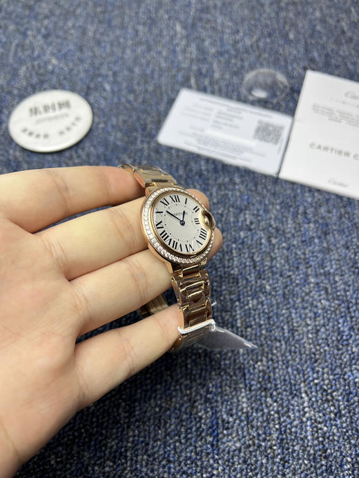 卡地亚AF蓝气球系列 全玫金钻圈款 中号33mm 女士石英腕表 商品图2