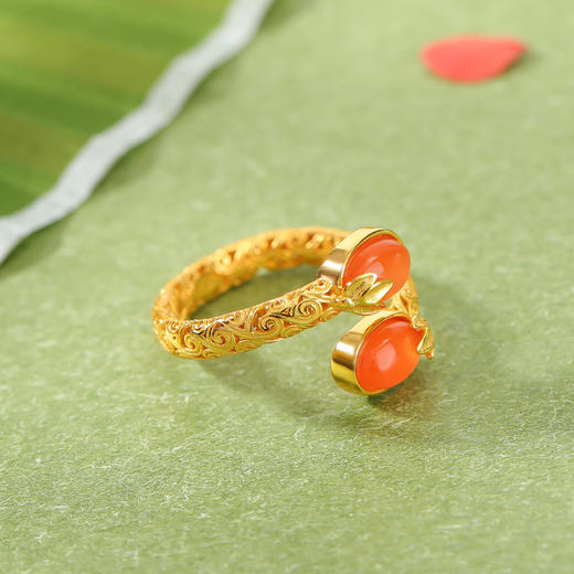 【敦煌吉韵·卷草纹南红纯银戒指】纯银镀金水红南红 新中式复古唐草纹蛋面戒指 镂空指环 商品图3