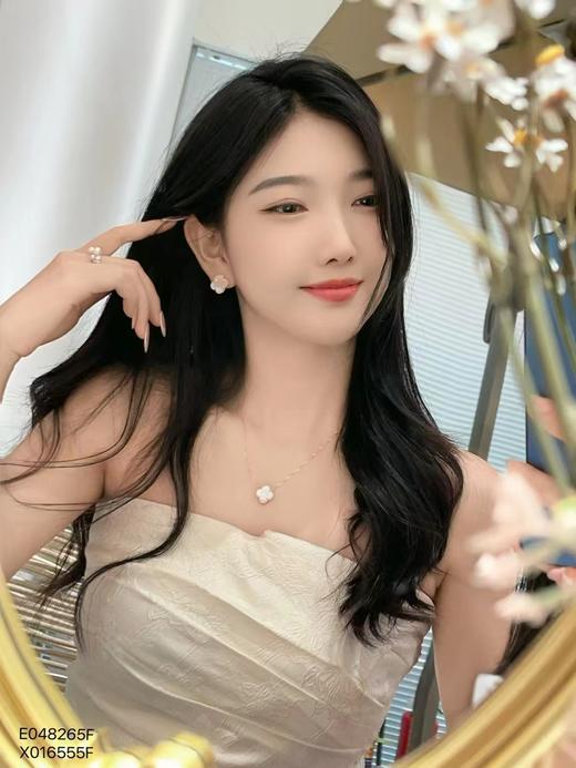 Oflye潮流饰品 经典百搭四叶草925银双面可戴玛瑙项链锁骨链白贝母吊坠 商品图2