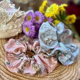 【积分兑换，60天内发货】印花长发公主 发圈 淡红色 古典玩偶 Lolita