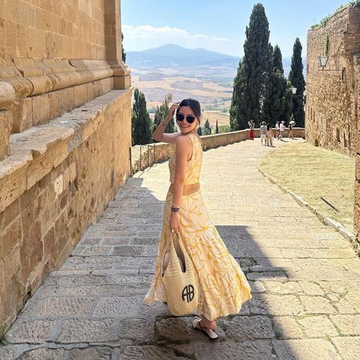 度假必备！ab爆款断货王手工编织半月包 天然环保材质 时尚百搭随行包 商品图1