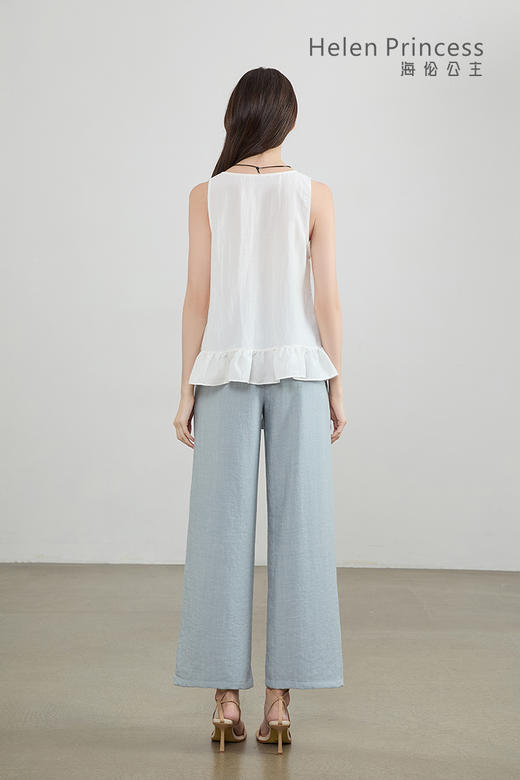 荷叶边V领背心配挂饰 商品图3