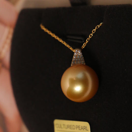 甄珠贝 南洋金珠浓茶金色 吊坠 18k金 13-14mm 滑皮无暇 商品图1