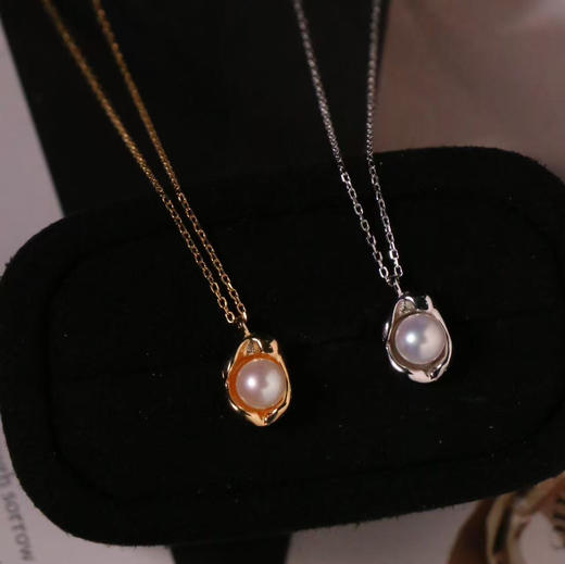 甄珠贝 淡水爱心小黄冠和荷包蛋 珍珠吊坠 正圆无暇 925银配件 商品图1