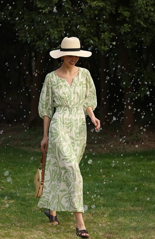 法式V领清新绿色印花丝棉灯笼袖收腰连衣裙 商品图0