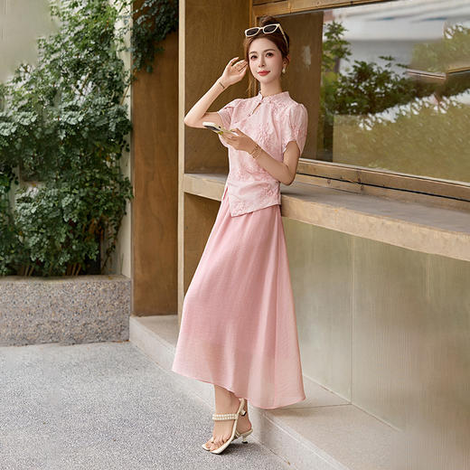 新中式改良刺绣甜美清新套装 商品图0