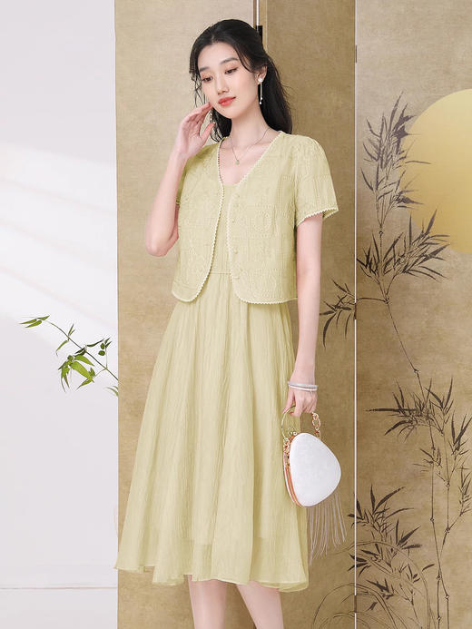 【铂金会员238/天猫319/差价81】(99837)洛诗琳肌理感套装女2025新款夏季绣花短外套吊带连衣裙两件套 商品图1