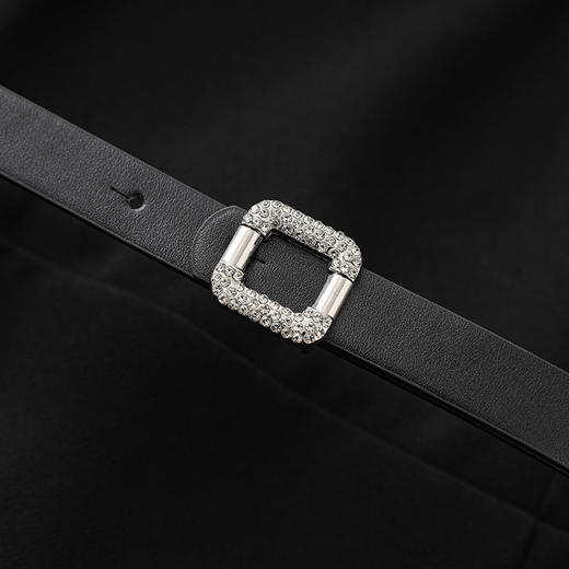 「高货wl」全新升级【铂金会员321/天猫429/差价108】(03702)洛诗琳气质蕾丝钩花拼接连衣裙2025夏季优雅通勤鱼尾裙女 商品图3