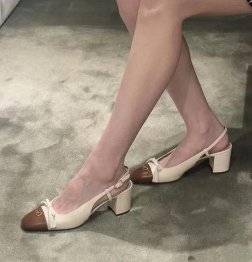 重磅推荐  可露丽风露跟单鞋   拼色中跟单鞋  VT拼色羊皮后空高跟包头凉鞋 商品图0