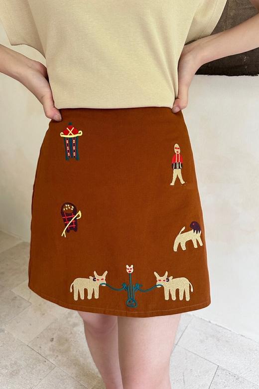 SUMMER & SAGE 纯色u领上衣+风格童趣绣花半身裙 20435 商品图2