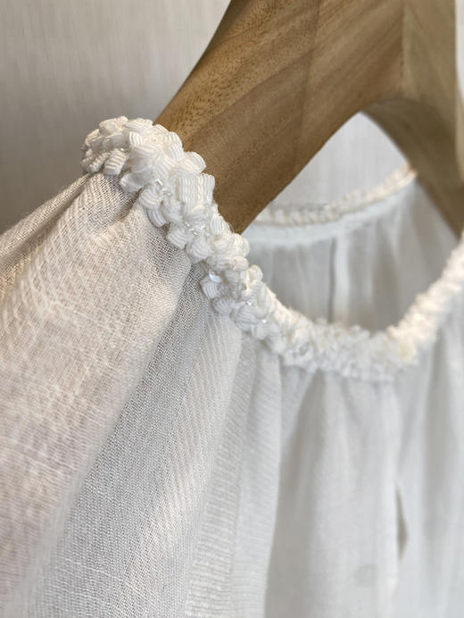 一眼就相中的款！！巨推！2025法式捏褶花边领灯笼袖宽松苎麻衬衫上衣！ 商品图6