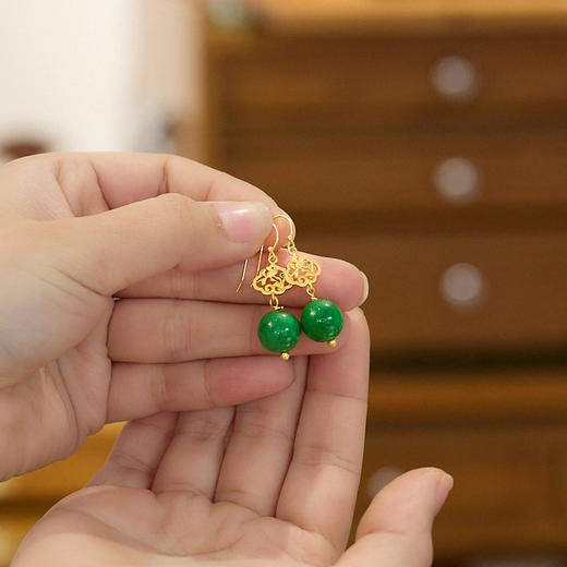 【敦煌碧华·翡翠干青耳坠】新中式翡翠干青耳坠 祖母绿干青高级感翡翠耳环 商品图3
