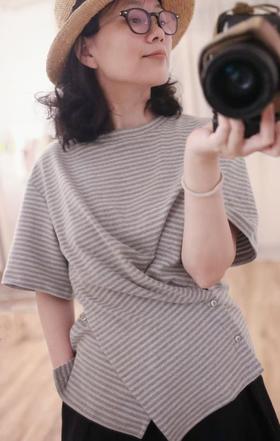 猫太推荐— 交叉收腰条纹T恤