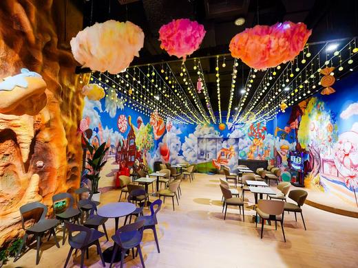 即买即用，【环球中心-探洞工场】全国shou家糖果巧克力奇幻探洞王国！全新打造的「甜梦奇遇秘境」开启一场能看、能摸、能闻甚至能“偷吃”的亲子探洞奇遇！ 商品图1