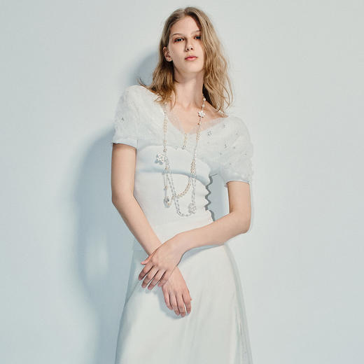 精致浪漫感网纱堆褶针织衫25夏款气质感上衣女(货号:MF86SW002A1001) 商品图3