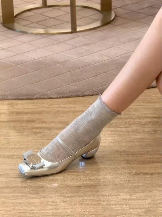 法式真皮一字带玛丽珍单鞋 商品图1