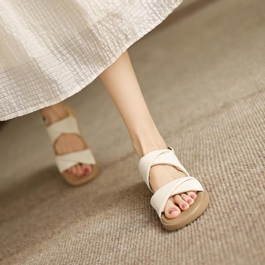 阿么手工女鞋超软休闲厚底凉鞋2025新款夏季百搭舒适软底鞋子2CM 商品图3