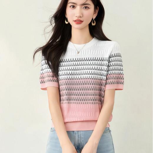 佐姿莎 欧若风渐变圆领冰丝短袖T J1220 冰丝面料，夏季不闷汗；丁达尔渐变设计，色彩由浅至深自然过渡，营造梦幻氛围，穿出慵懒高级感；减龄亮肤气质甜美又柔和 商品图1