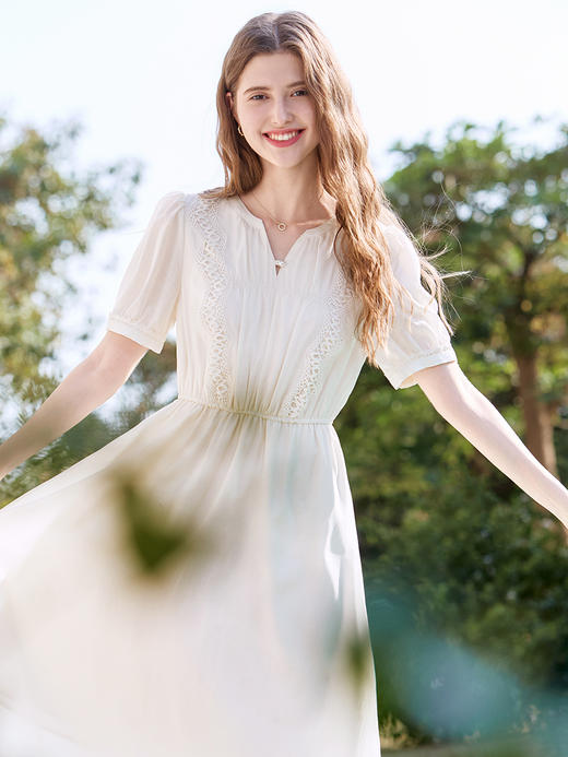 【百图lulu定制】【缪斯连衣裙】醋纤混纺 V领蕾丝 光泽感 气质 弹力收腰 女神 短袖连衣裙 商品图10