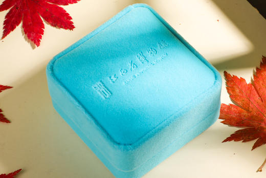 鎏金四瓣花形扣胸针 商品图4