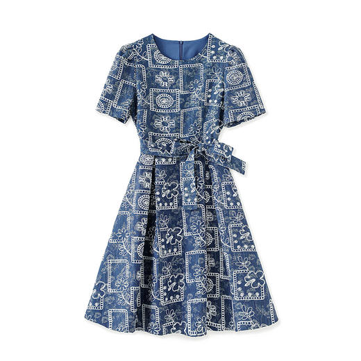 「高货wl」全新升级【铂金会员358/天猫479/差价121】(04921)洛诗琳高级感重工刺绣连衣裙2025夏季显瘦气质圆领系带裙 商品图4