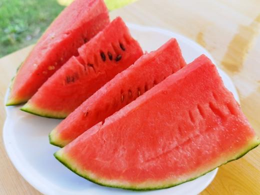 新鲜水果 瓜小瓤甜 绿道小糖丸西瓜  1枚（2.5~3斤左右） 商品图0