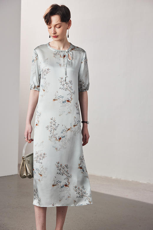 商场同步新款国风晕染桑蚕丝缎面直筒连衣裙 商品图5
