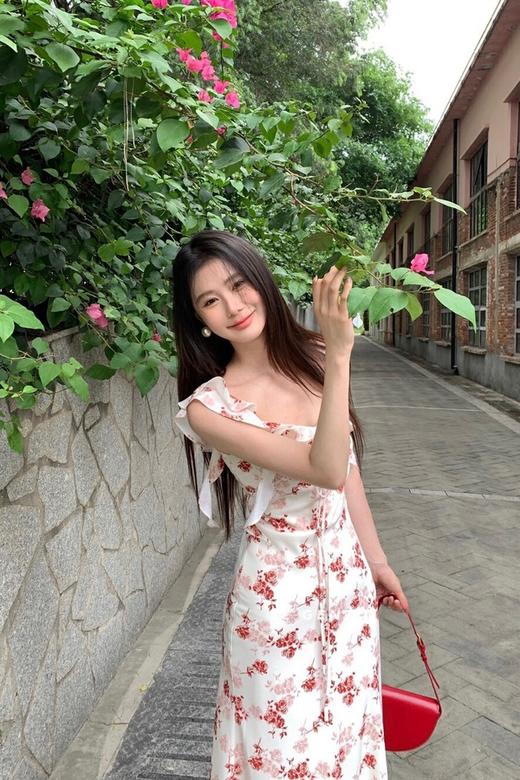 SIA SAYLOR 设计感荷叶边碎花连衣裙 20447 商品图1