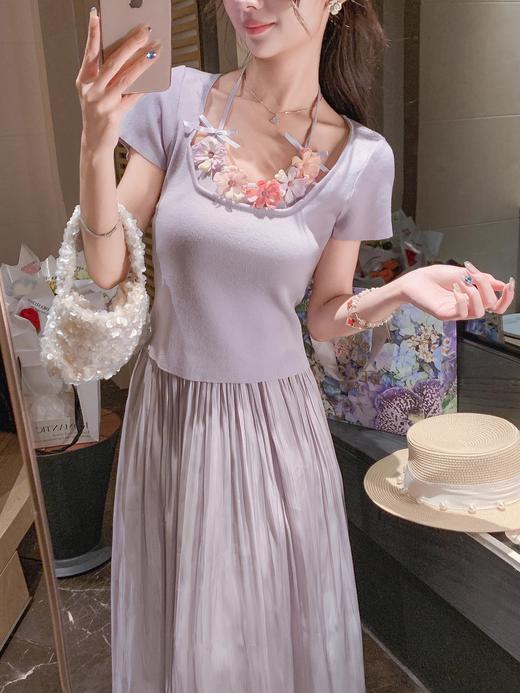 张心子【纯欲天花板】小性感挂脖立体花气质显瘦针织上衣 U2505071 商品图12