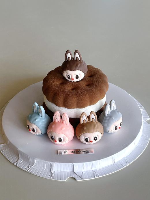 emoji拉布布家族·慕斯蛋糕 商品图0