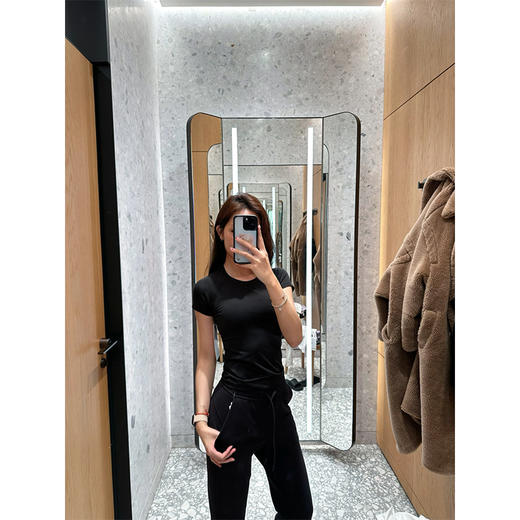 畅运动 不闷热 元气运动T恤 全天干爽 原纱防晒 高弹面料 上身收腰显身材 商品图7