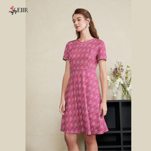 司歌印花休闲圆领短袖连衣裙A911034X 商品图1