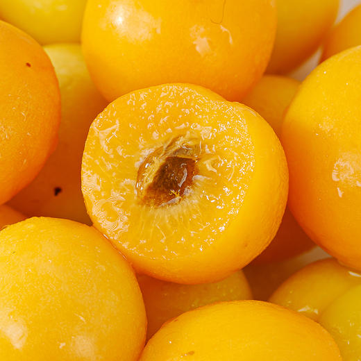 新鲜水果 香甜多汁 新疆小白杏 500g 商品图3