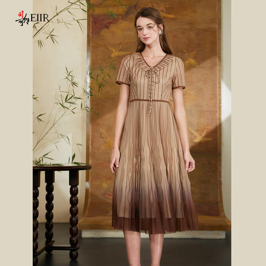 司歌压褶v领连衣裙短袖显瘦A911233X 商品图1