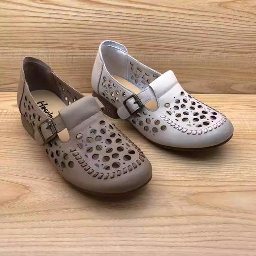 豪行2024夏季新款时尚休闲镂空真皮软底妈妈鞋24220003 商品图2