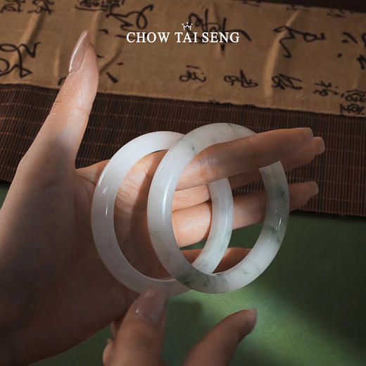 周大生人间烟火天山翠手镯女飘花步离镯贵妃玉镯子生日礼物送女朋友新中式 商品图2