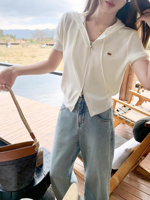 【169元任选2件】最后一波现货！3色短款针织连帽短袖T恤 商品图6