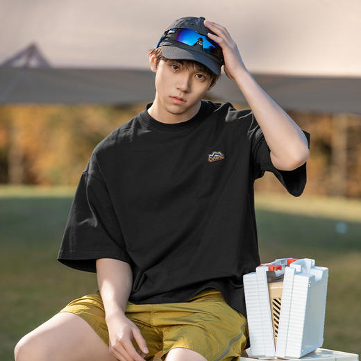 【户外山系短袖T恤】夏季新款男女纯棉宽松复古情侣休闲绣花体恤衫 商品图1