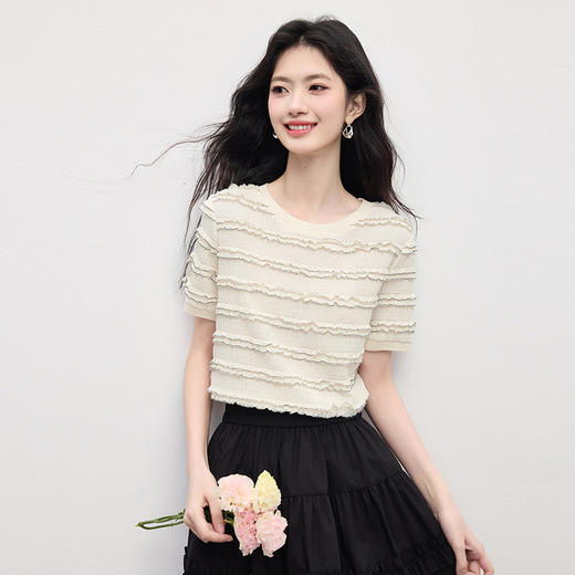 【专属特价】熙世界花边设计肌理感T恤短袖女2025夏季新款圆领独特漂亮的上衣 商品图3