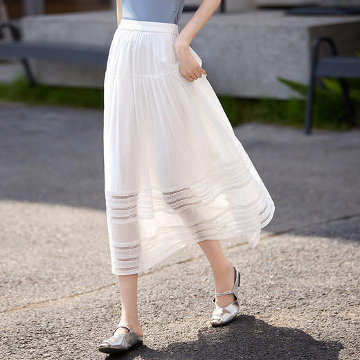 【专属特价】熙世界白月光天丝半身裙女夏季新款法式优雅刺绣镂空白色a字伞裙 商品图4
