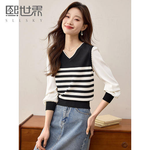 【专属特价】熙世界2025春新款假两件长袖拼接条纹针织衫女设计感套头V领上衣 商品图0