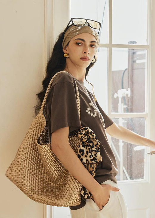 【高品质私服】【D家做旧印花宽松圆领T恤】舒爽柔软，还有骨感，上身透气又不闷汗G1401-CC【无标出货 介意慎拍】 商品图5