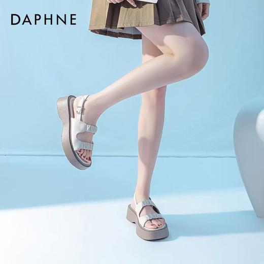 【店主专享限量福利款】达芙妮夏季一字带厚底百搭防滑凉鞋拖鞋3023303011 商品图1