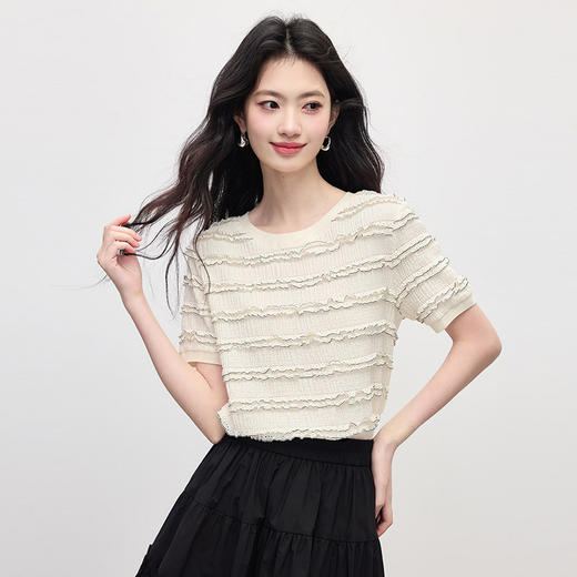 【专属特价】熙世界花边设计肌理感T恤短袖女2025夏季新款圆领独特漂亮的上衣 商品图4