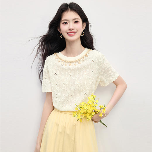 【周四狂欢价】熙世界甜美风减龄重工镂空刺绣钉珠圆领T恤上衣女短袖2025夏新款 商品图3