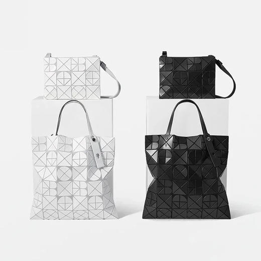 25年5月限定新款FONT系列6格几何菱格包单肩手提包通勤包托特女包！ 商品图0