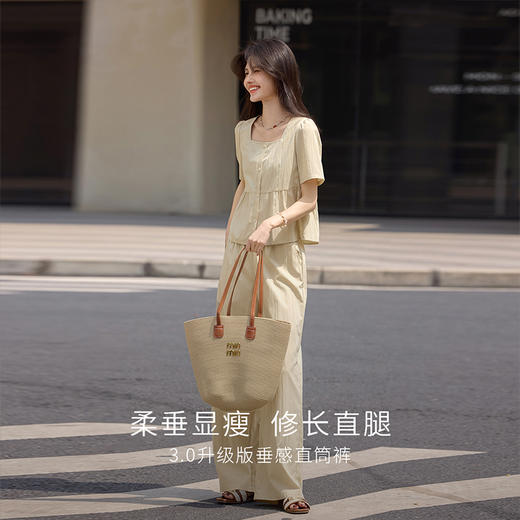 熙世界套装女2025年新款通勤休闲卡其色短袖方领上衣直筒裤两件套 商品图4